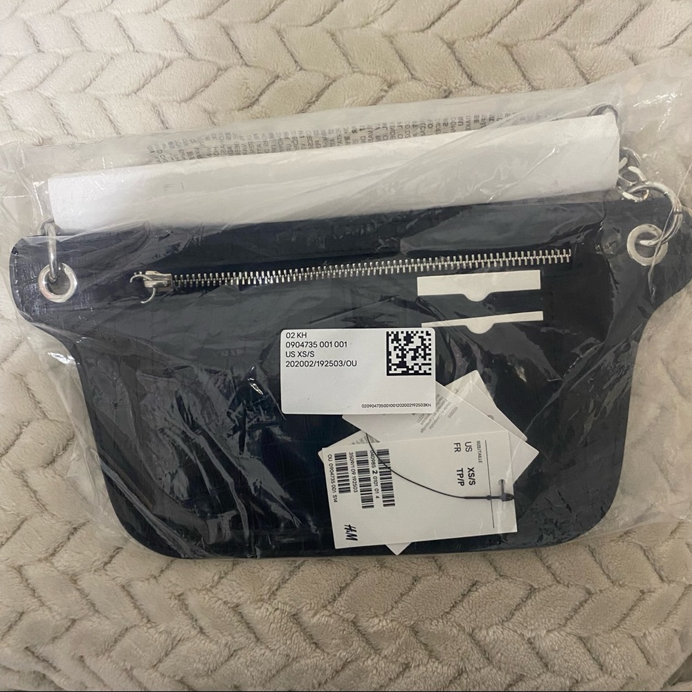 Black chain crossbody/belt bag